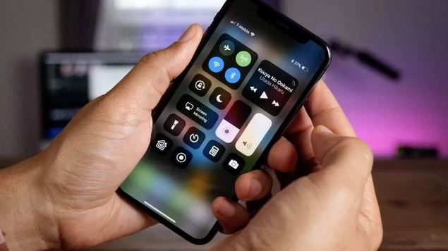 那曲苹果手机维修分享iPhone 12信号差怎么办 